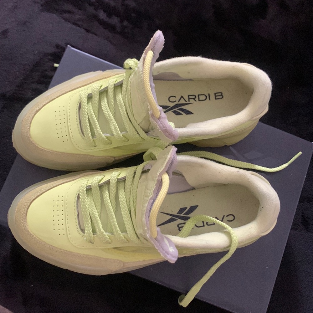 Neon green Cardi B shoes used but good condition